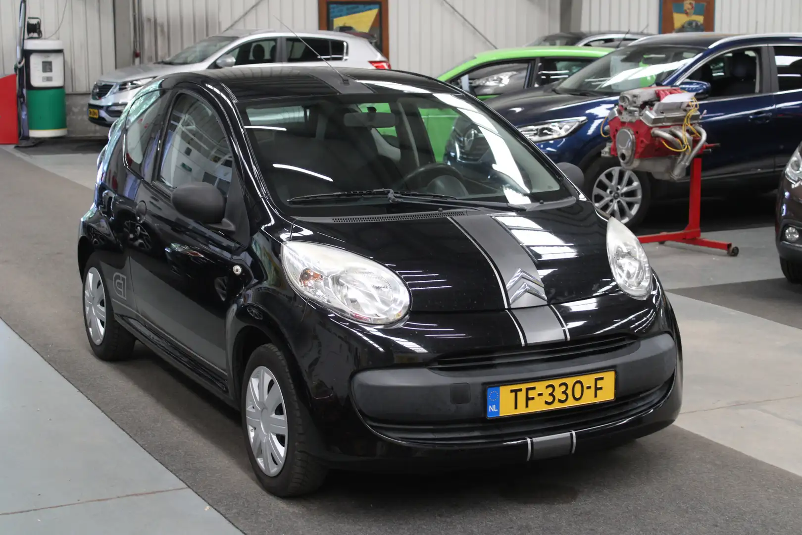 Citroen C1 1.0-12V Séduction Stuurbekrachtiging Zwart - 2
