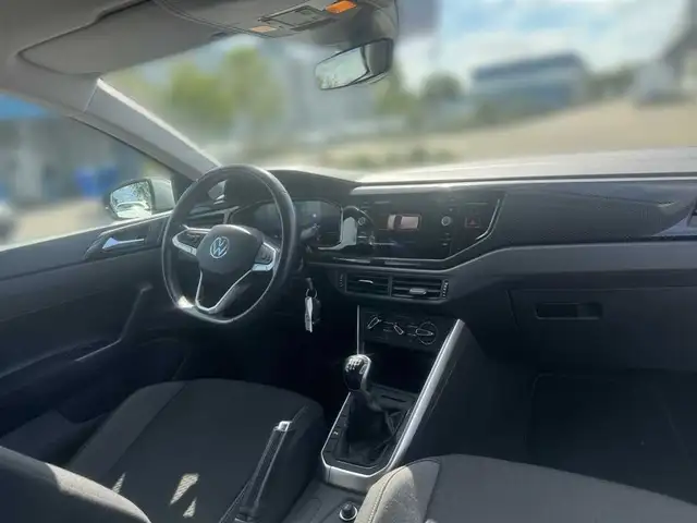 Volkswagen Polo view 16