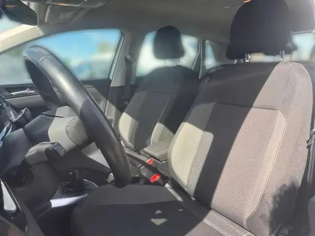 Volkswagen Polo view 14