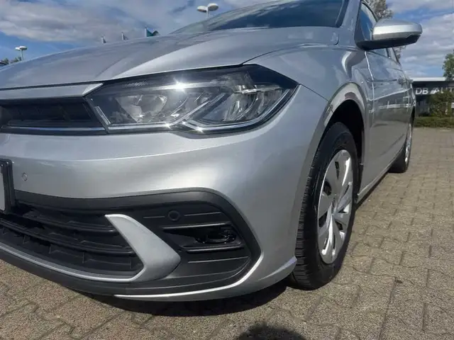 Volkswagen Polo view 19