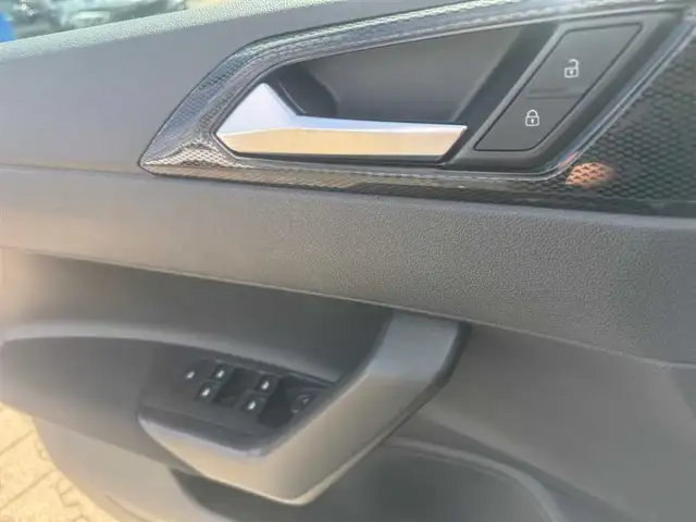 Volkswagen Polo view 13