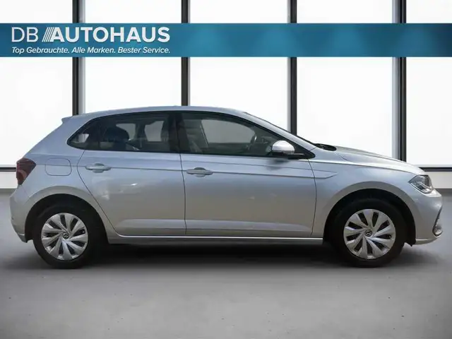Volkswagen Polo view 3