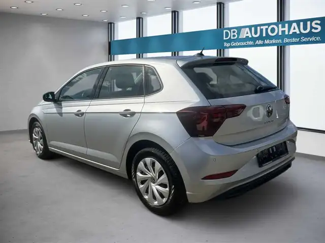 Volkswagen Polo view 6
