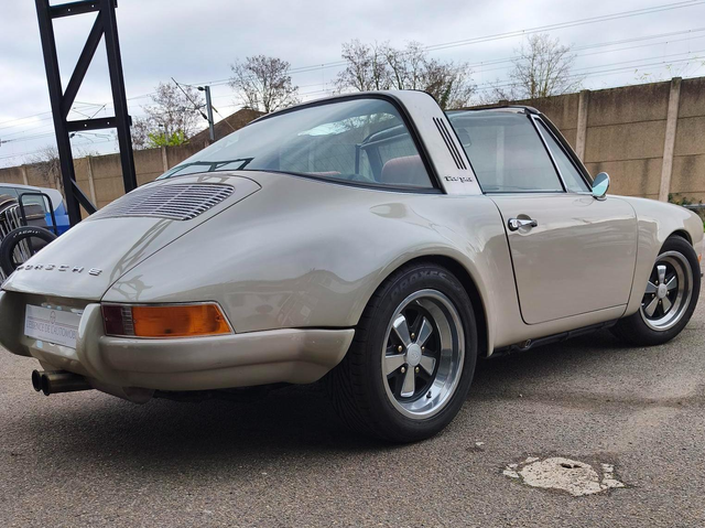 Porsche 911 911 targa TYPE G 2.7 BACKDATING ONE OF TYPE SINGER
