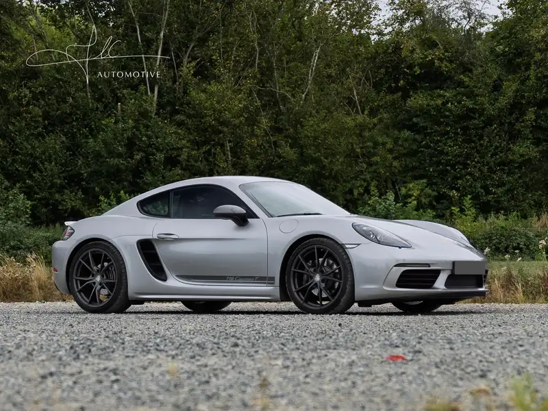 PORSCHE Cayman