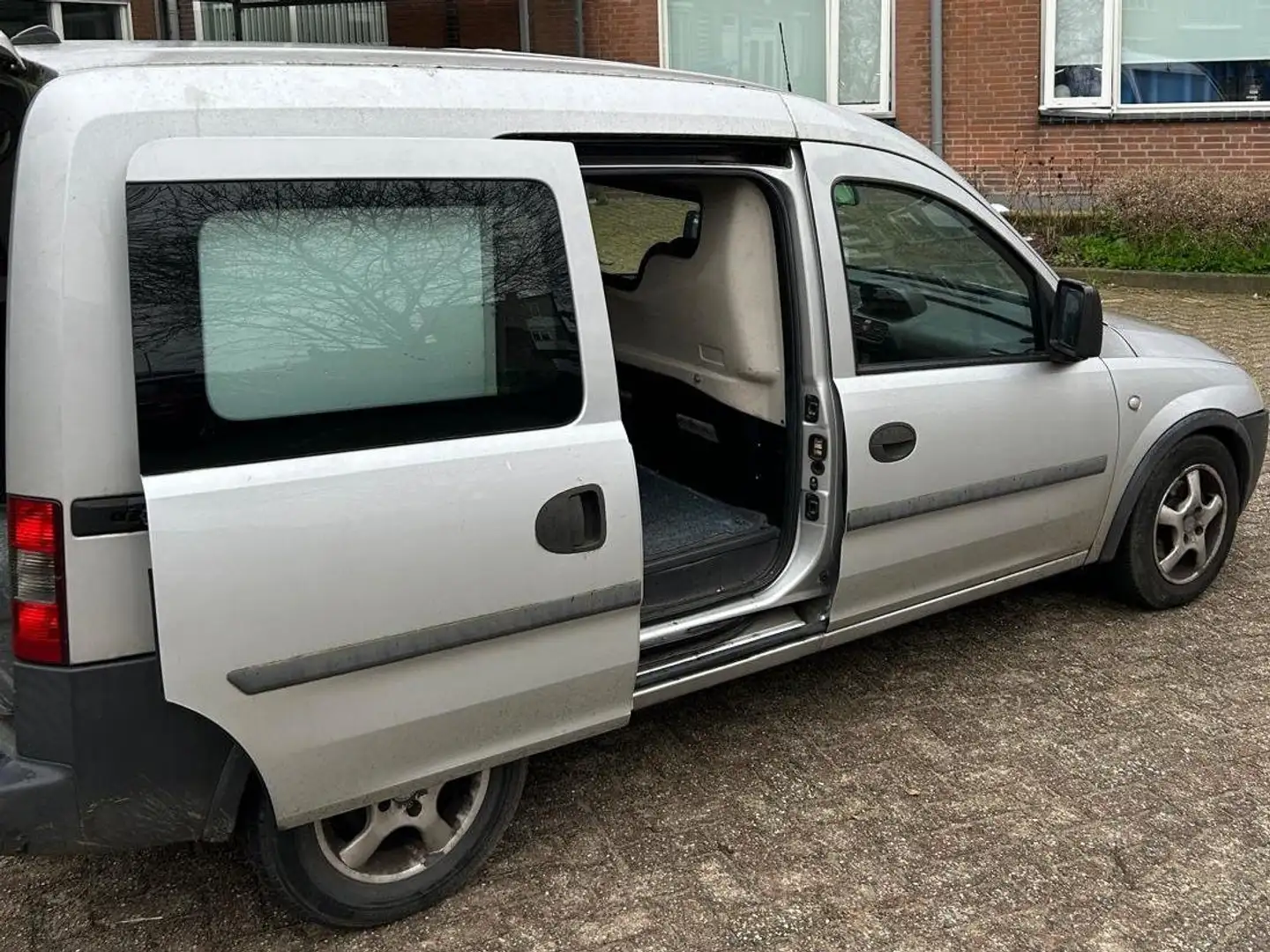 Opel Combo Combo 1.3 CDTi Comfort Grijs - 2