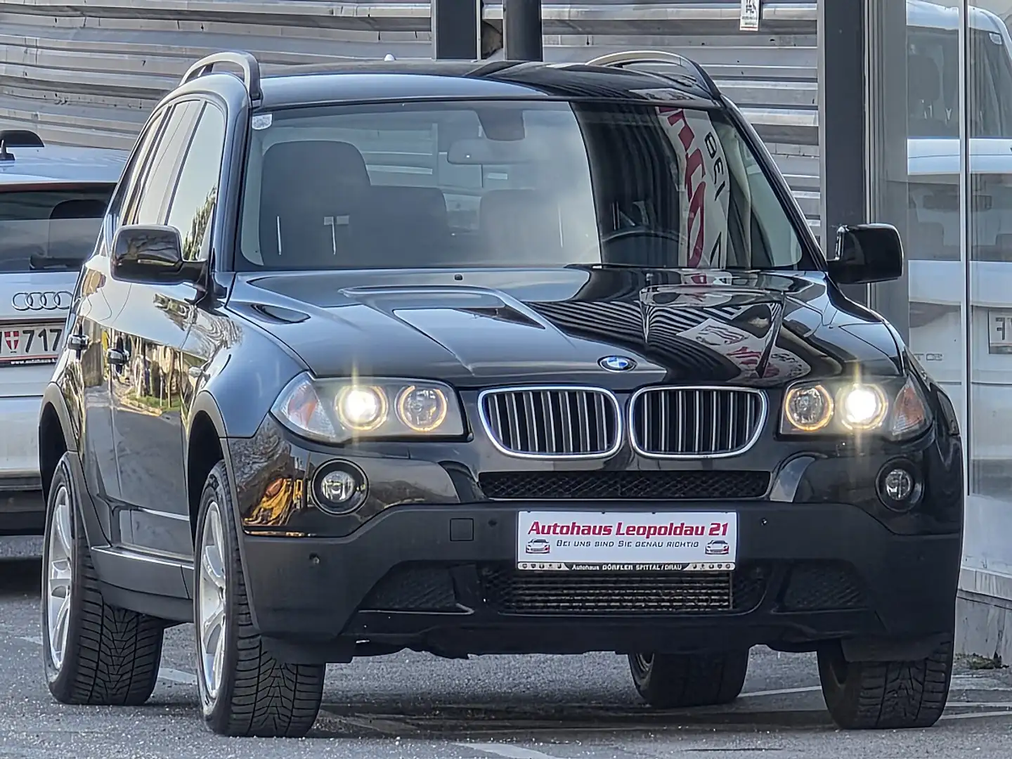 BMW X3 2,0d Aut. Schwarz - 2