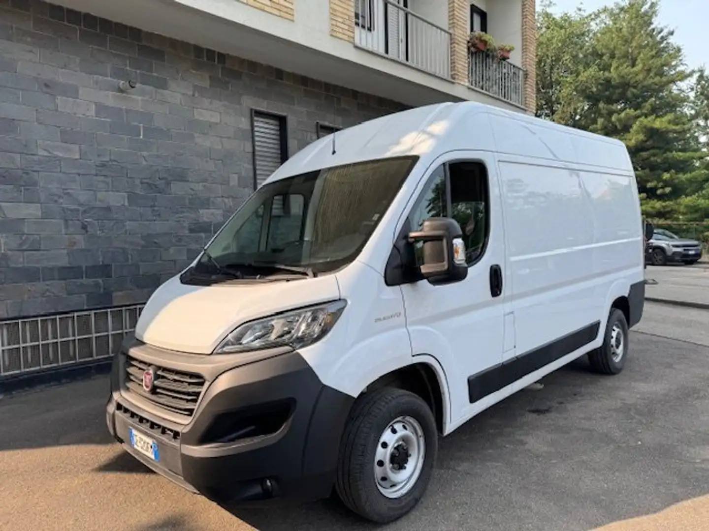 Fiat Ducato 35 2.3 MJT 140CV PASSO MEDIO TETTO MEDIO Bianco - 1