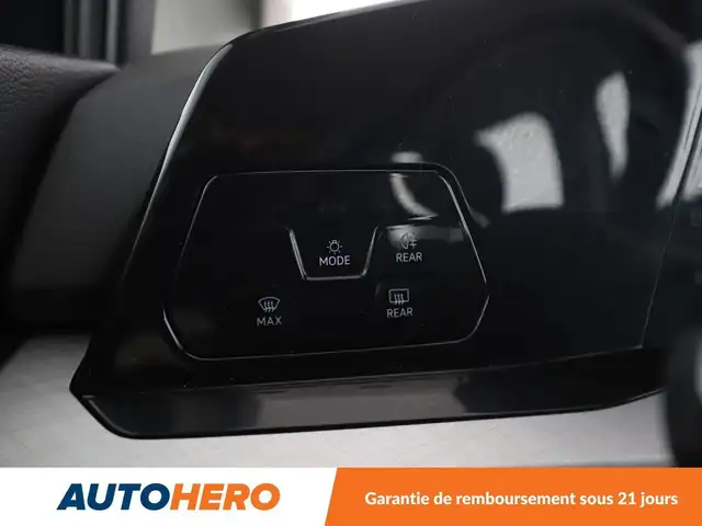 Volkswagen Golf view 30