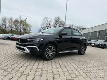 Hatchback Cross 1.5 GSE Mild-Hybrid *LED*