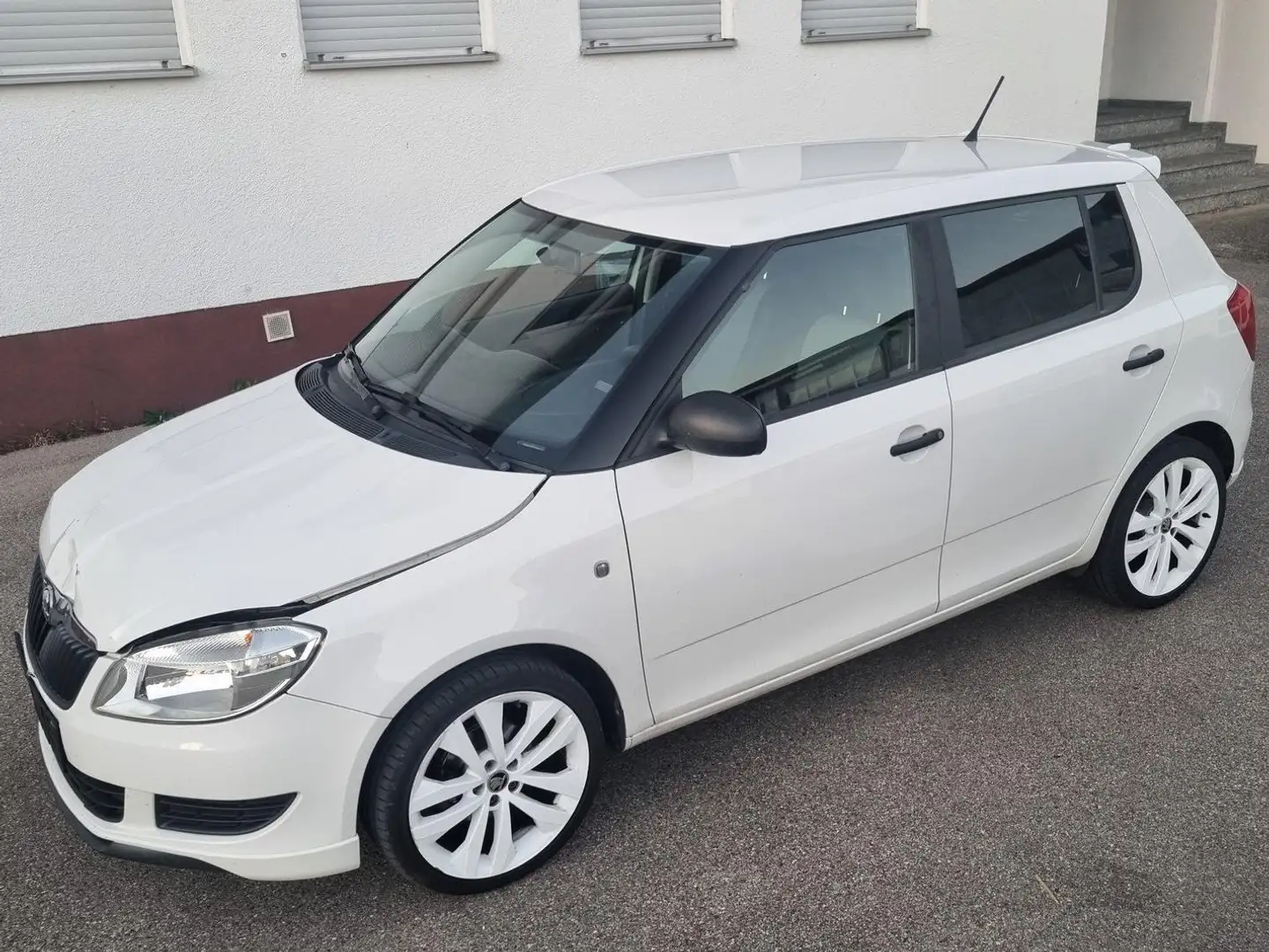 Skoda Fabia Cool Edition Euro 5 2.Hand Klima 70.000 km Weiß - 2