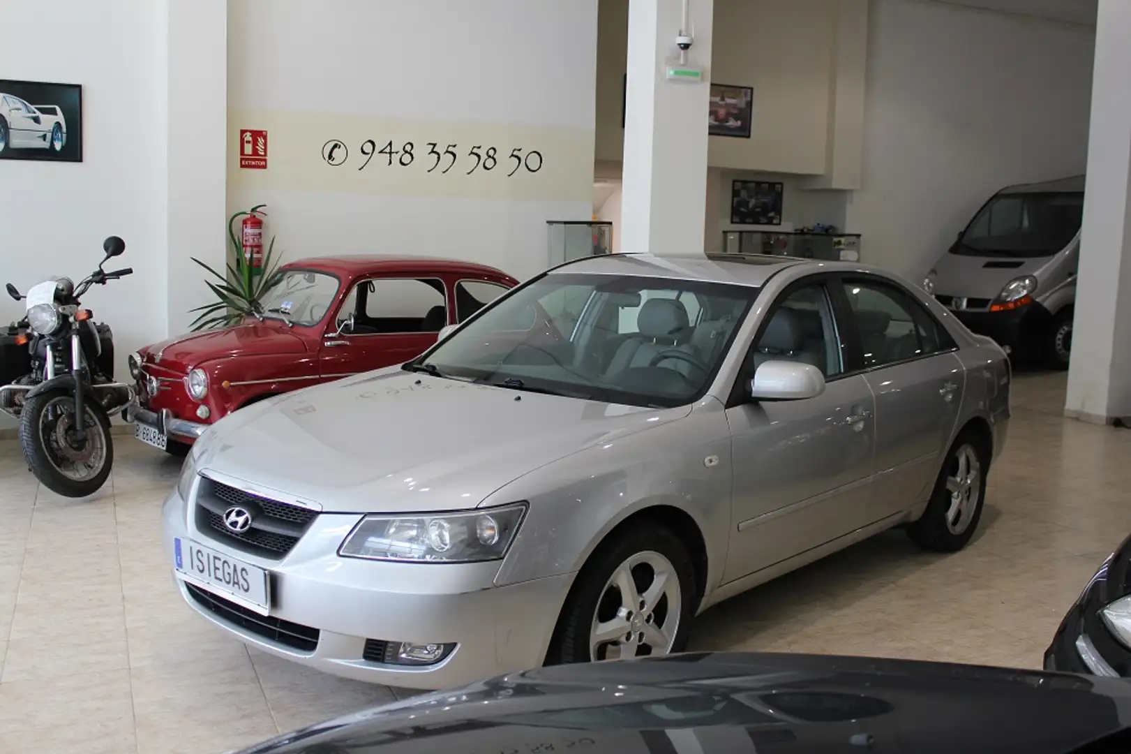 Hyundai SONATA 2.0CRDi Style Gris - 2