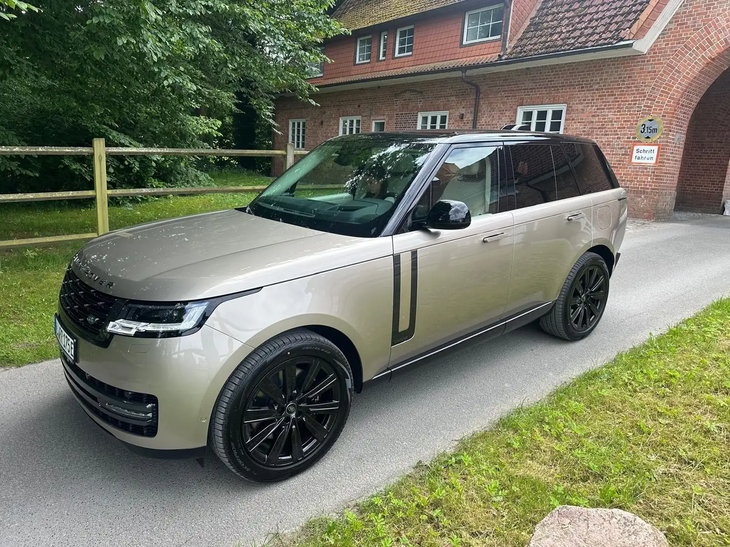 Land Rover Range Rover P550e Autobiography Hybrid -Pano Or - 1