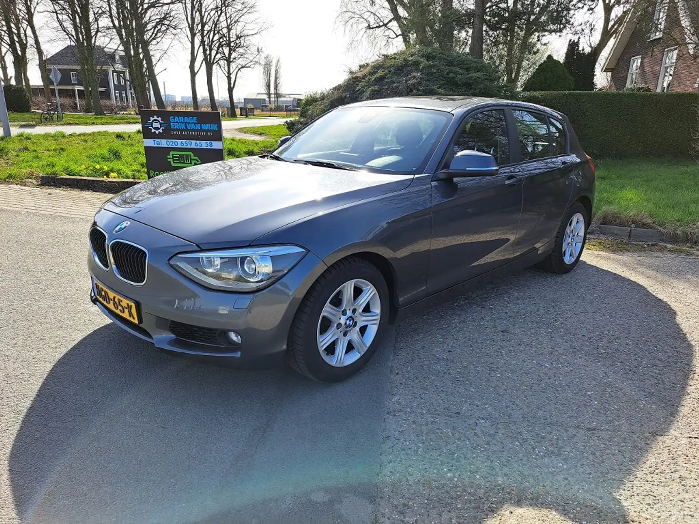 BMW 118 1-serie 118i Business+ Limited Edition Automaat Gris - 2