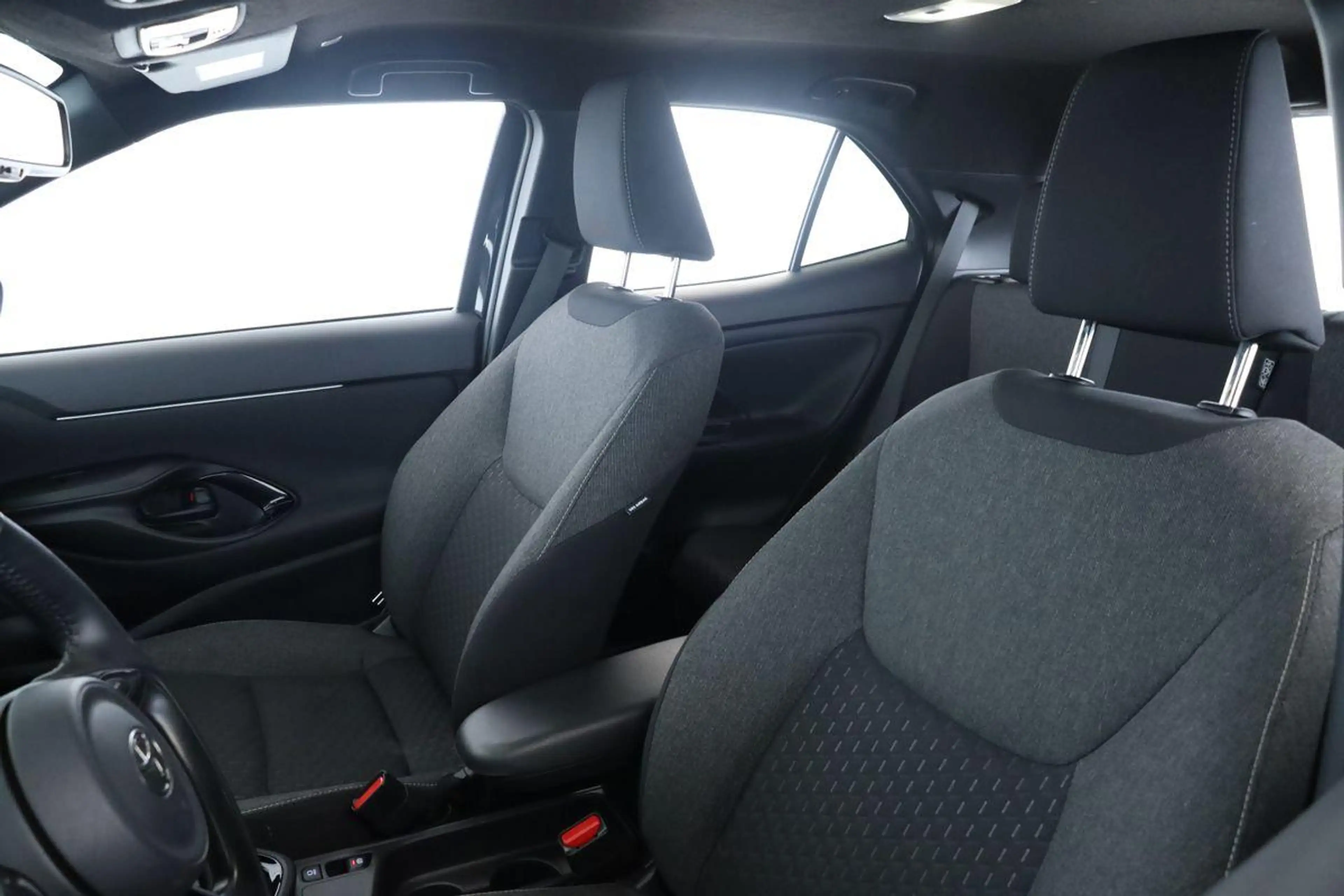 Toyota Yaris Cross Hybrid Teamplayer LED Nav SitzHZ Kam — photo 10