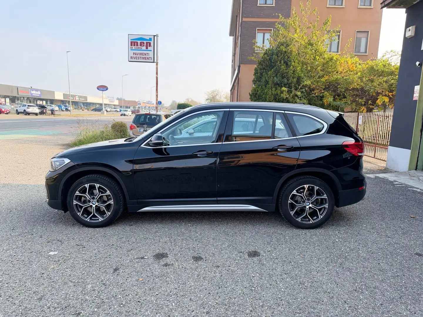 BMW X1 xLine 16 d Noir - 2