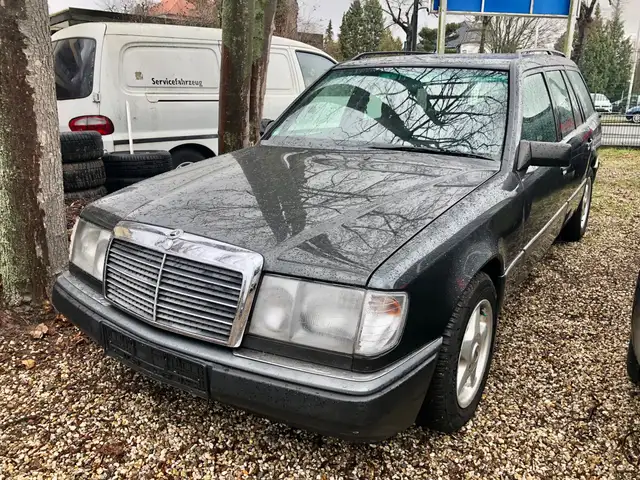 Mercedes-Benz E 300 T-Modell Automatik Klimaautomatik Alu AHK Leder