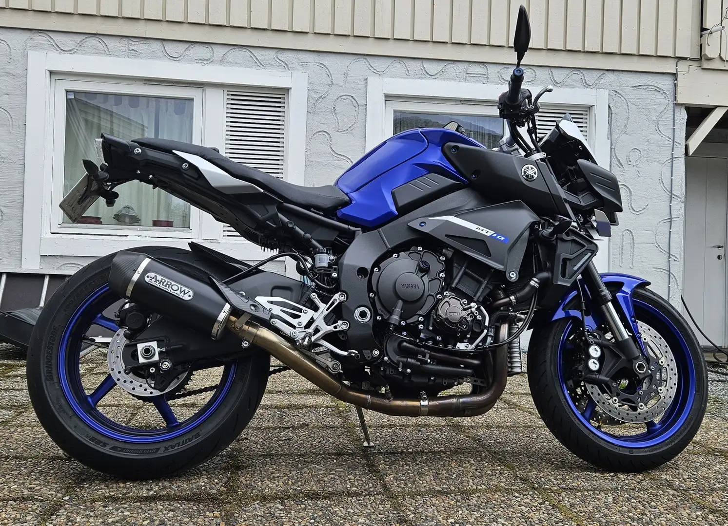 Yamaha MT-10 Mavi - 1