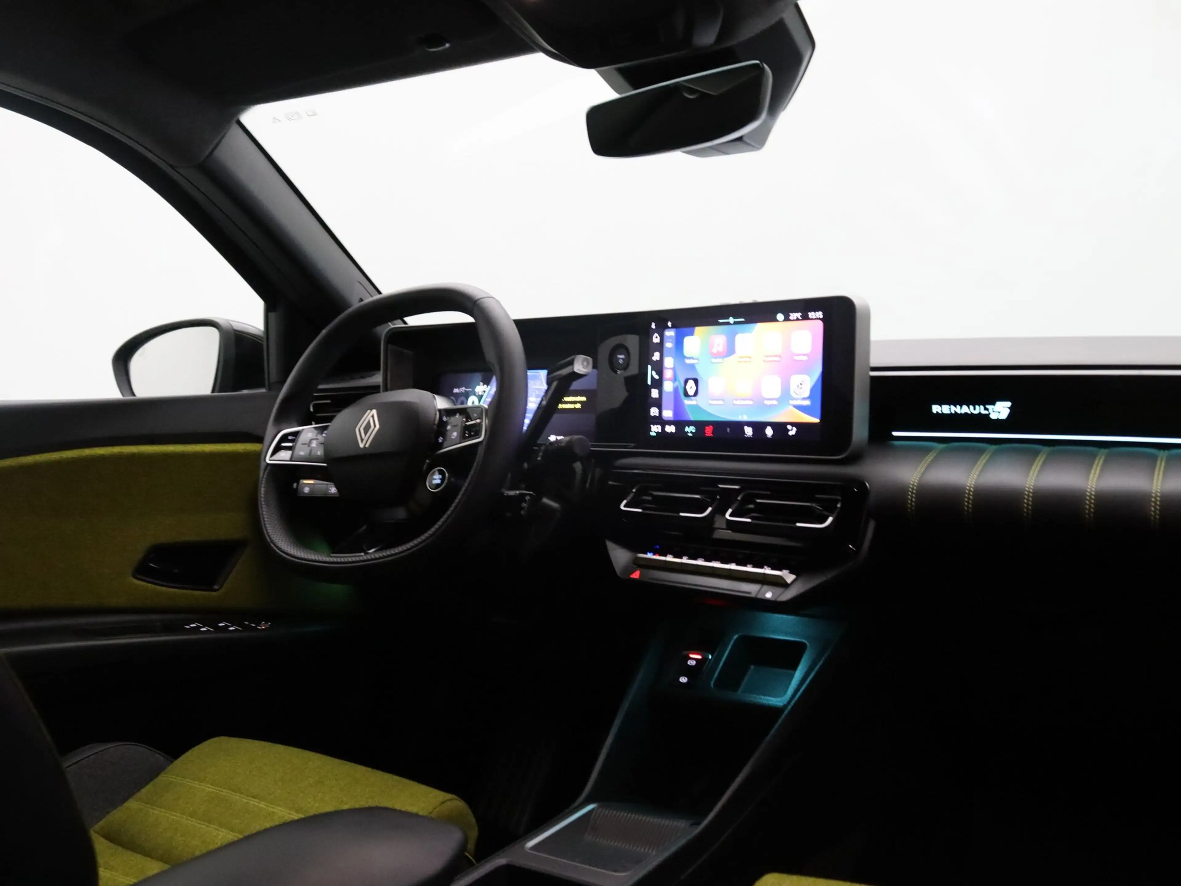 Renault R 5 comfort range techno 52 kWh Apple Carplay/Android — photo 33