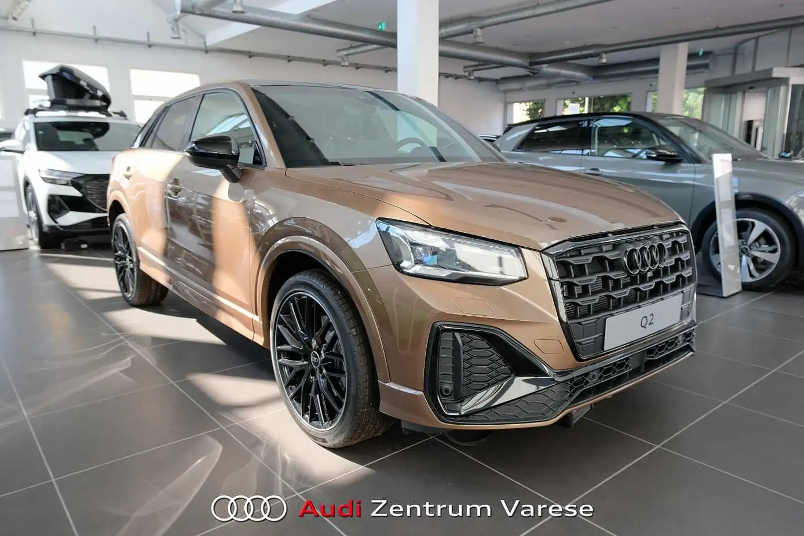 Audi Q2 35 TFSI 150CV Stronic Identity Black Marrone - 1