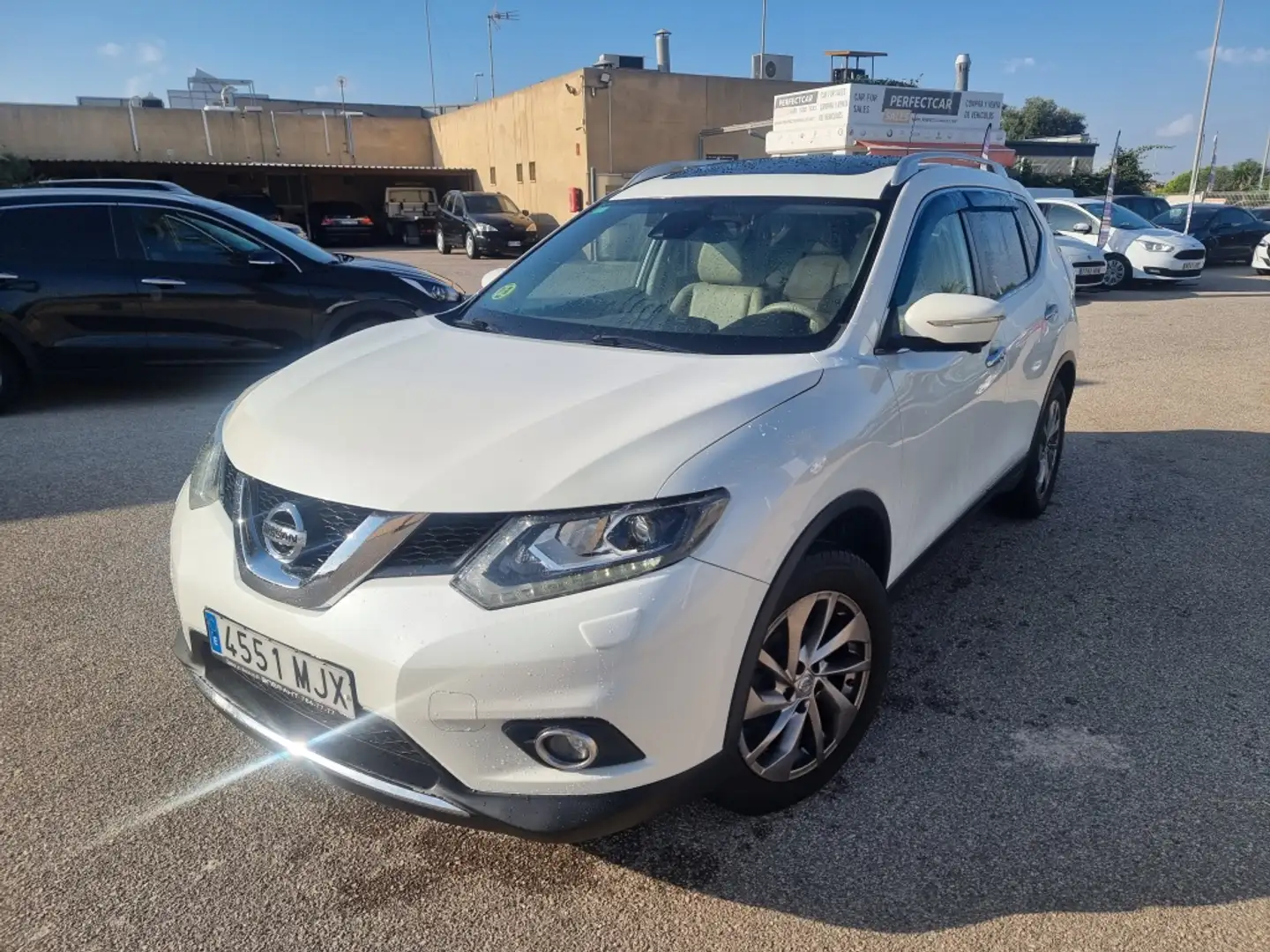 Nissan X-Trail 1.6 dCi Tekna 4x2 XTronic Weiß - 1