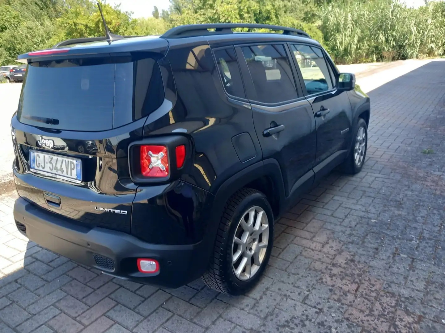 Jeep Renegade 1.6 mjt Limited 2wd 130cv Nero - 2