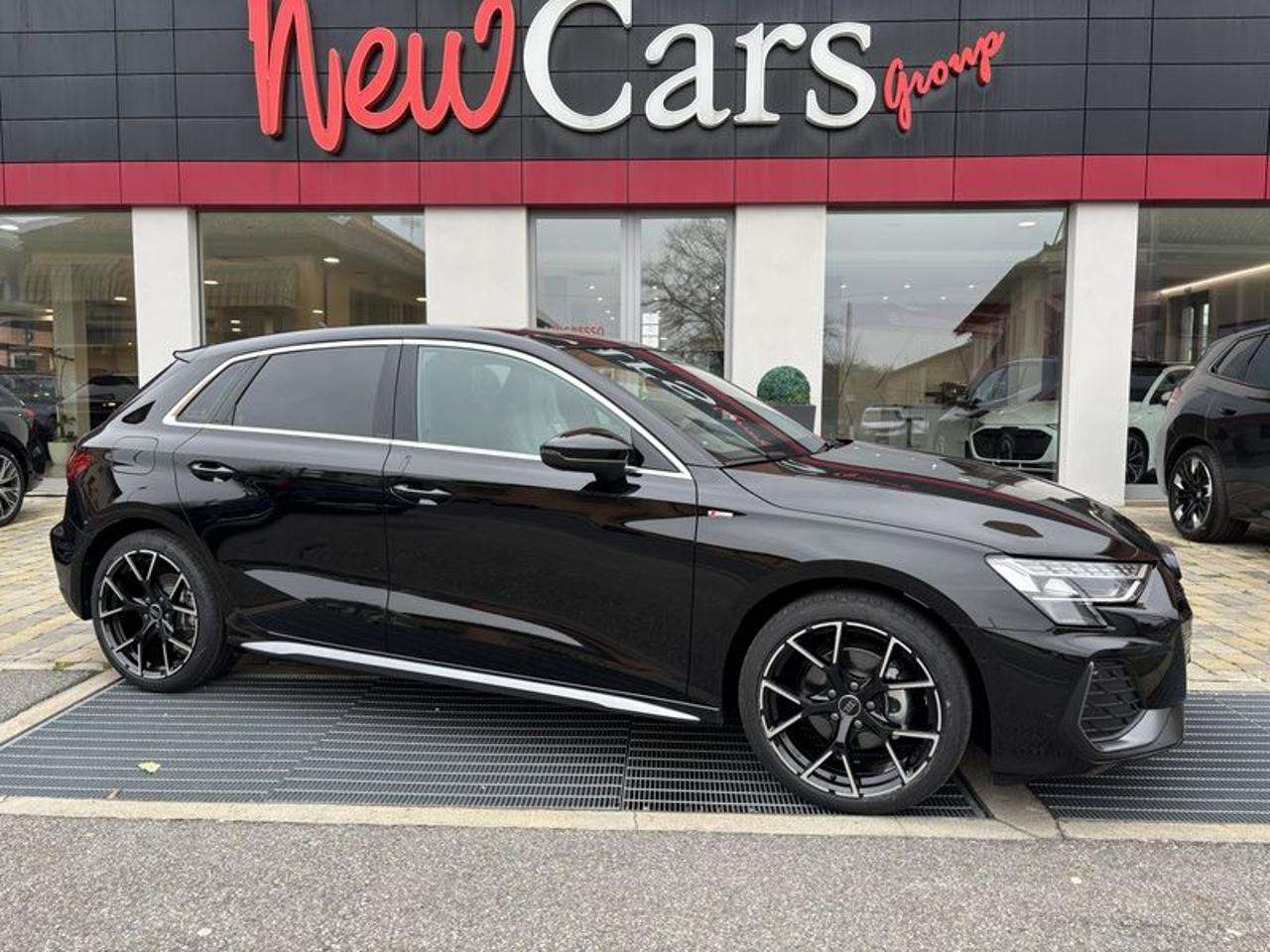 Audi A3 SPB TFSI 110 kW S tronic S line edition MATRIX