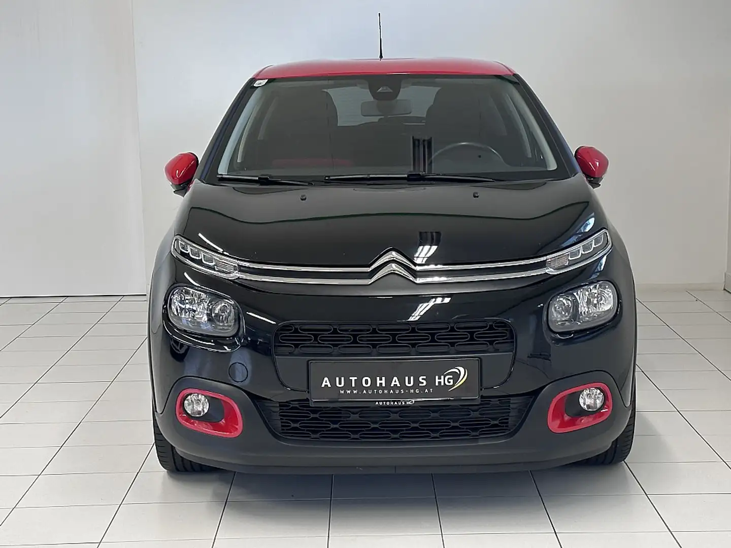 Citroen C3 PureTech 82 5-Gang-Manuell Shine*PDC*SHZ*AppleC... Schwarz - 2
