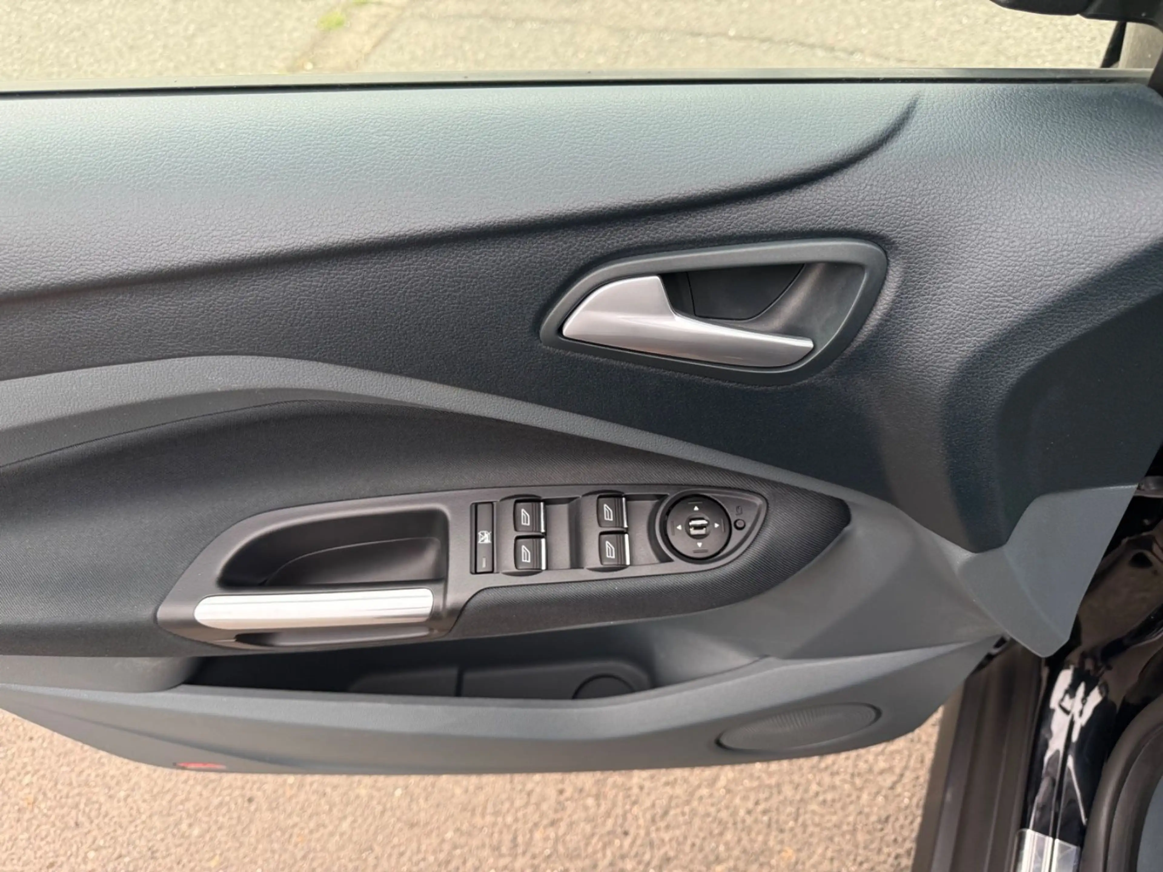 Ford C-Max C-MAX. Sync Edition! Tüv bis 02/2028 — photo 9