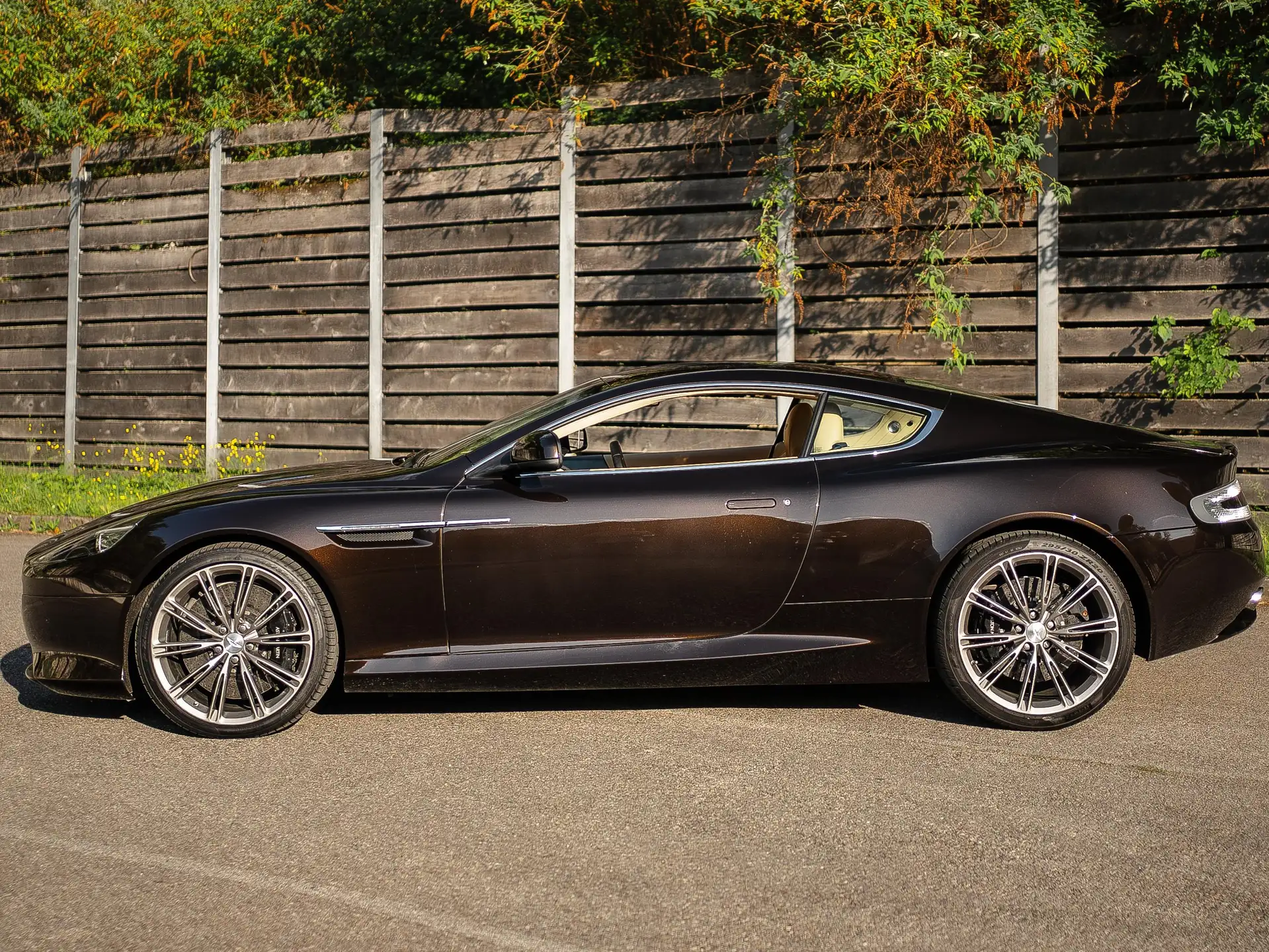 애스턴마틴 비라지 Coupe 2012 블랙 사진 6