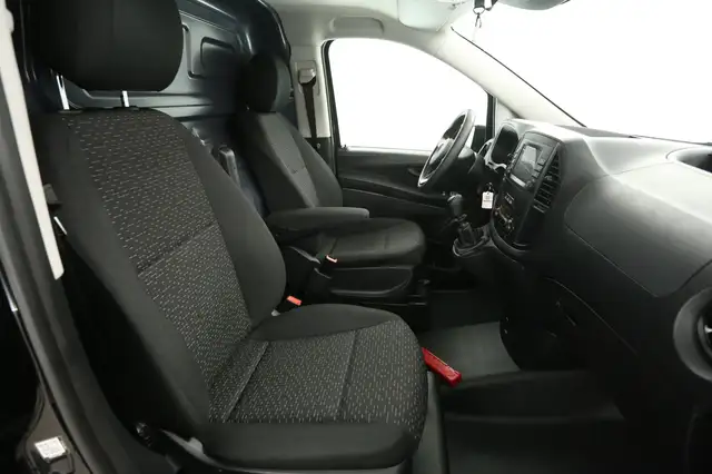 Mercedes-Benz Vito view 10