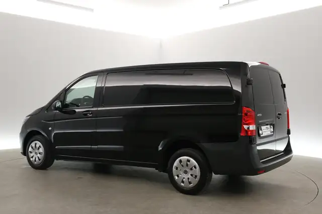 Mercedes-Benz Vito view 4