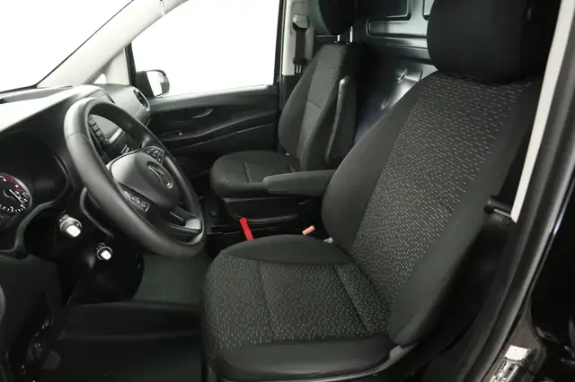 Mercedes-Benz Vito view 9