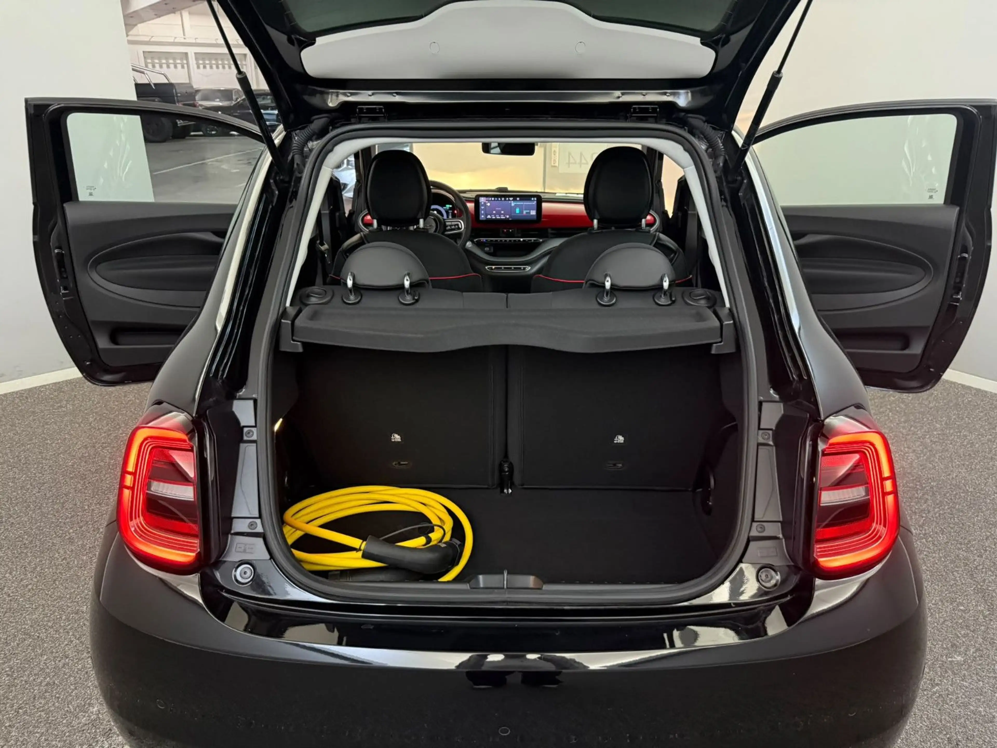 Fiat 500e RED UCONNECT*CARPLAY*KAMERA*VIRTUAL*GARANTI — photo 13