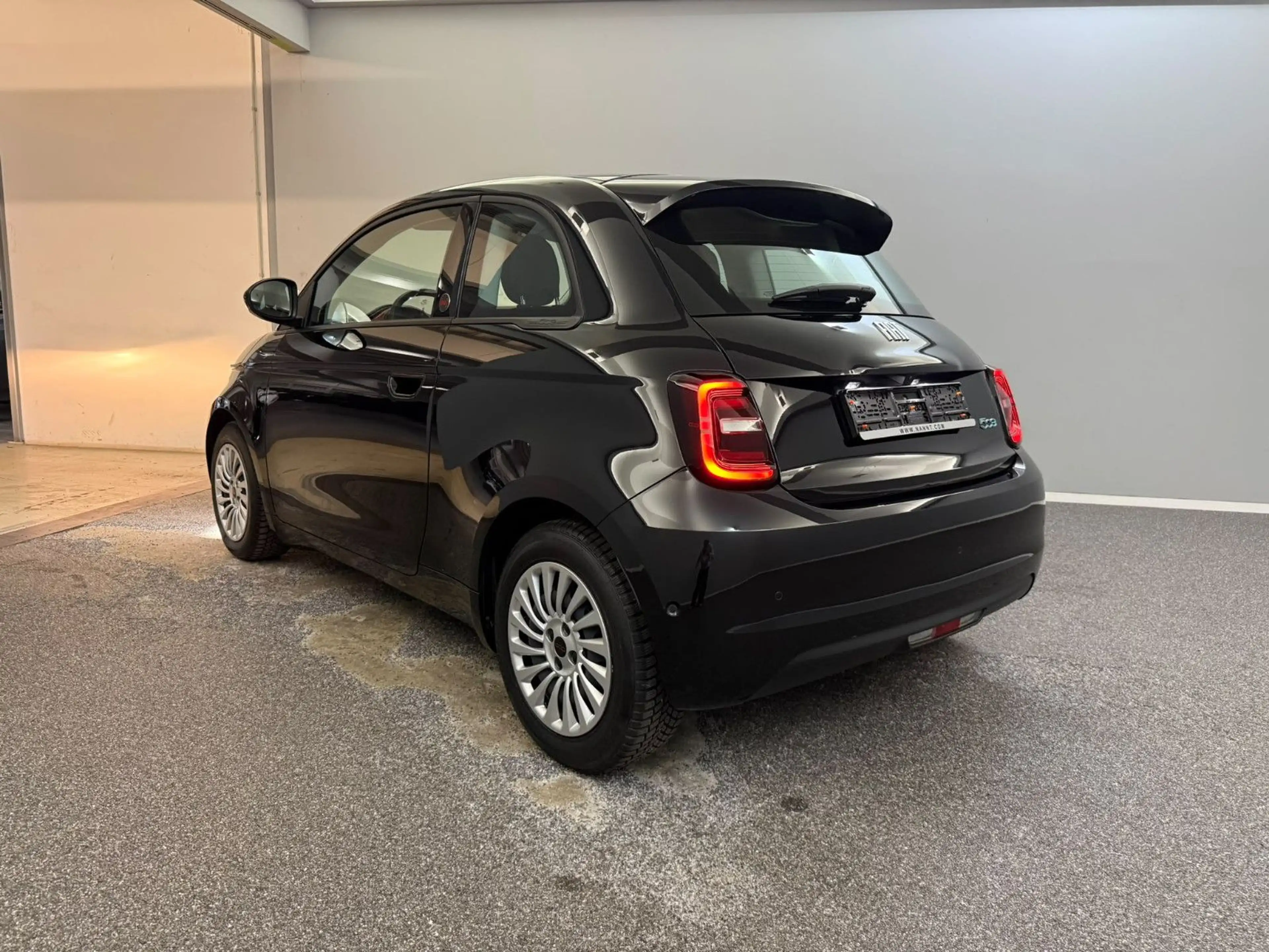 Fiat 500e RED UCONNECT*CARPLAY*KAMERA*VIRTUAL*GARANTI — photo 5