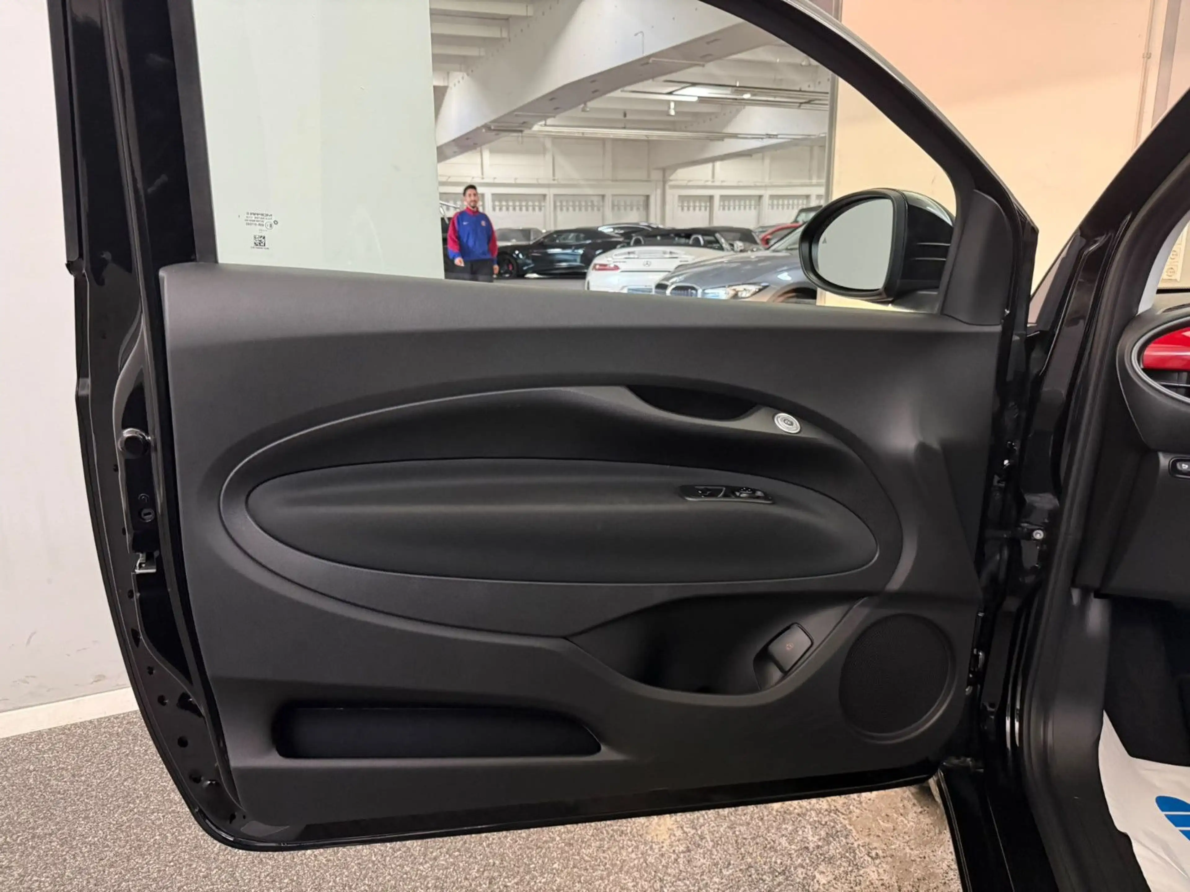 Fiat 500e RED UCONNECT*CARPLAY*KAMERA*VIRTUAL*GARANTI — photo 10