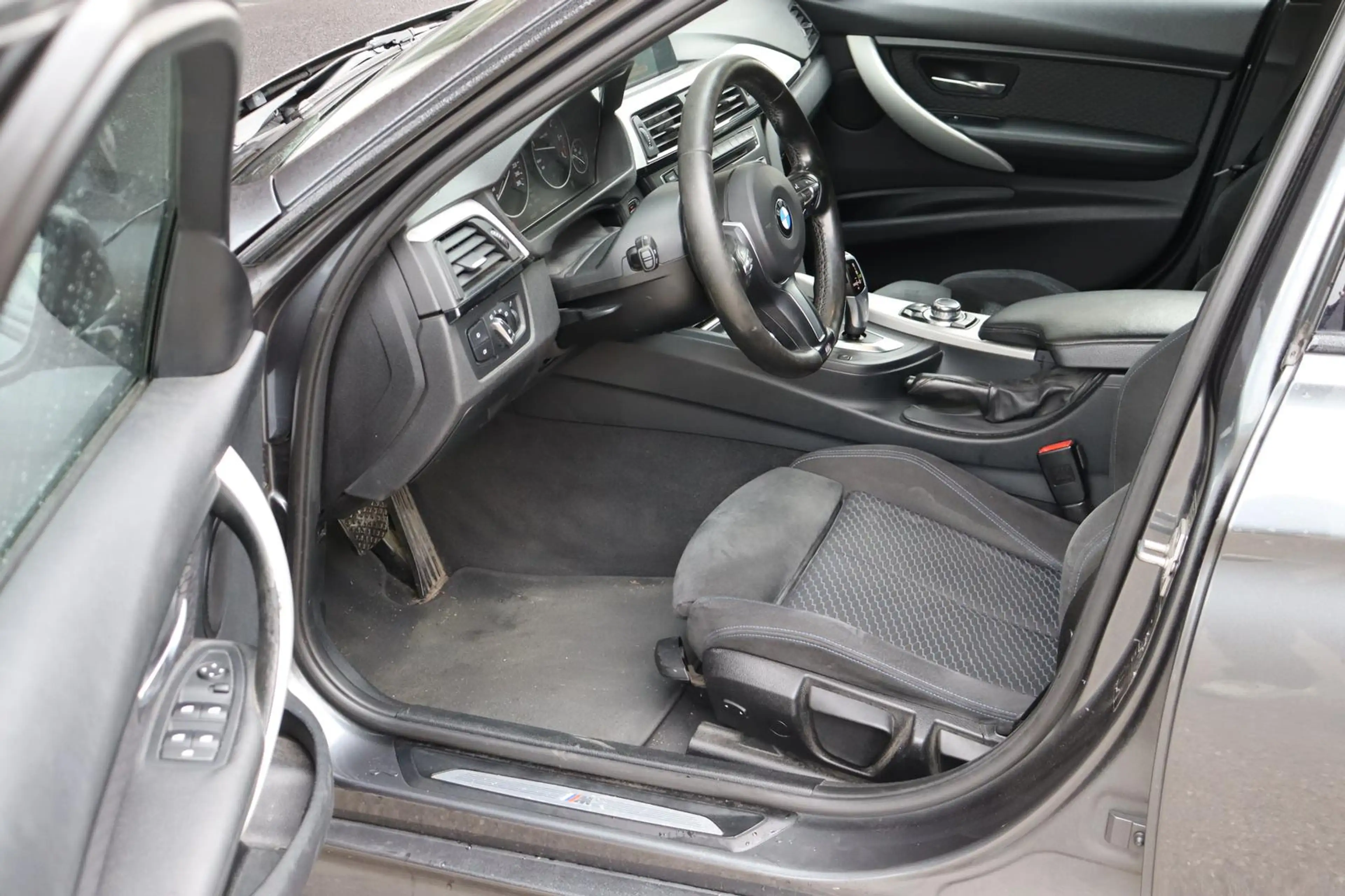 BMW 330 3.0 Turbodiesel/Business/Comf/Inno/M-Paket — photo 3