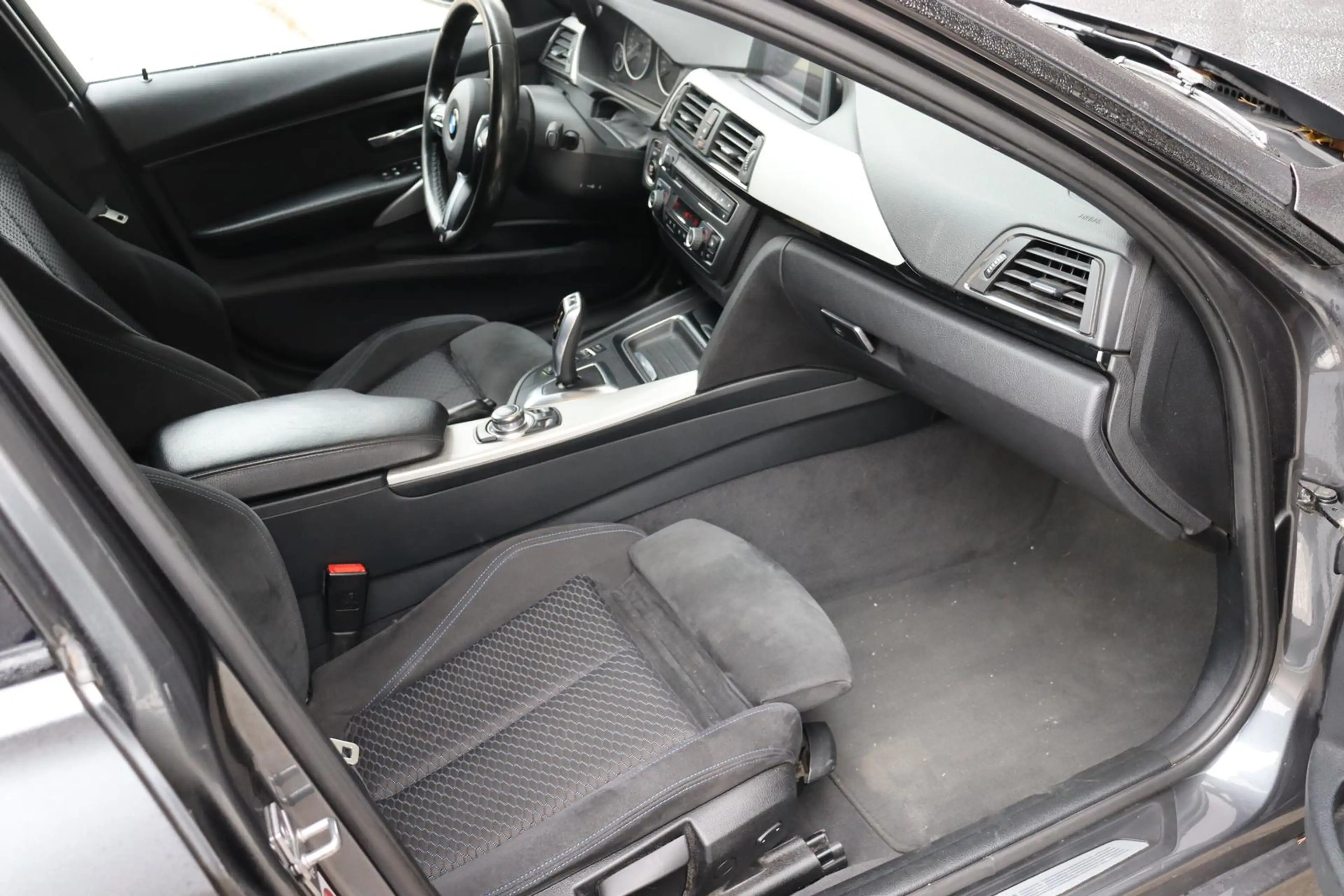 BMW 330 3.0 Turbodiesel/Business/Comf/Inno/M-Paket — photo 5