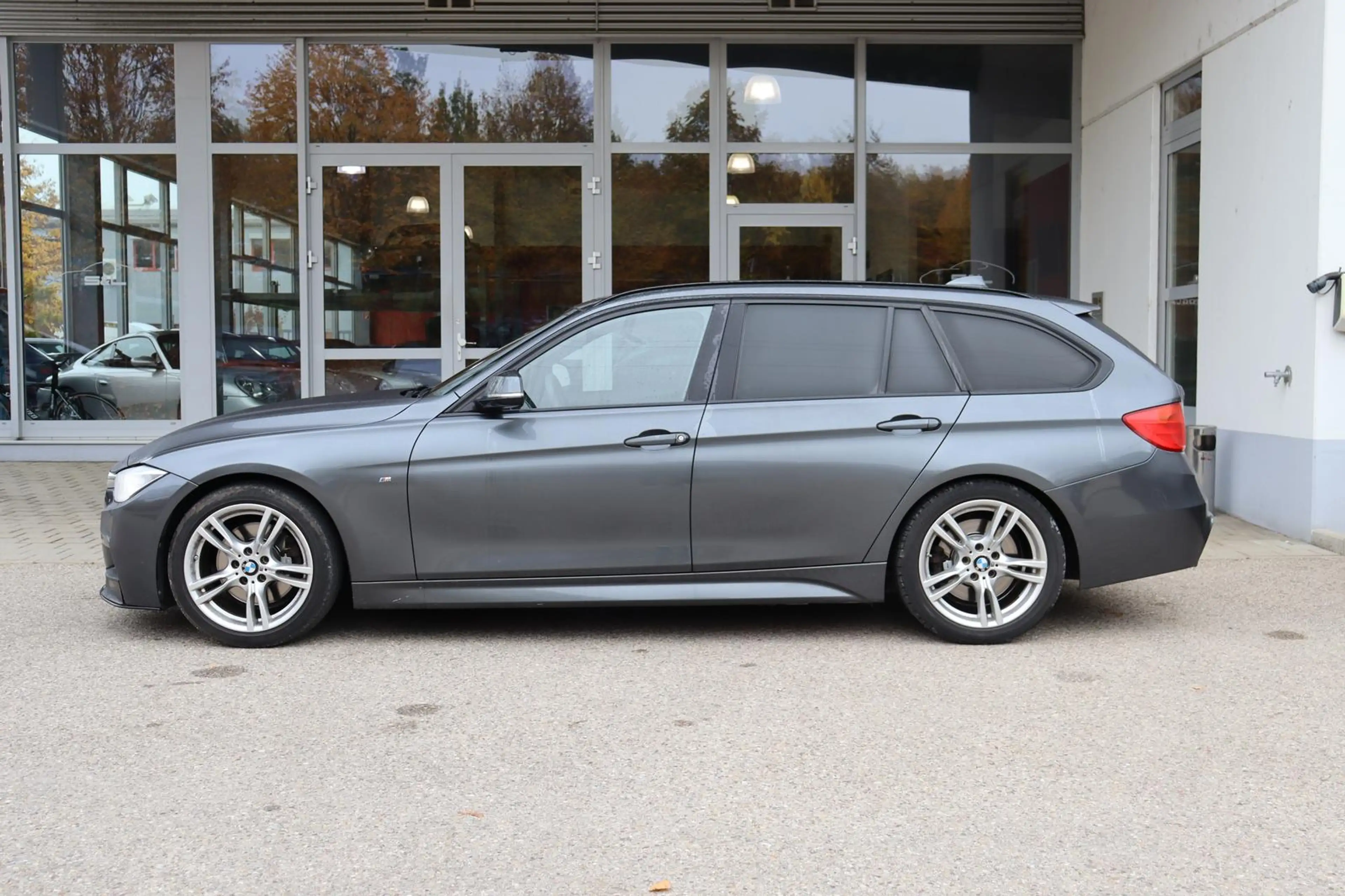 BMW 330 3.0 Turbodiesel/Business/Comf/Inno/M-Paket — photo 7