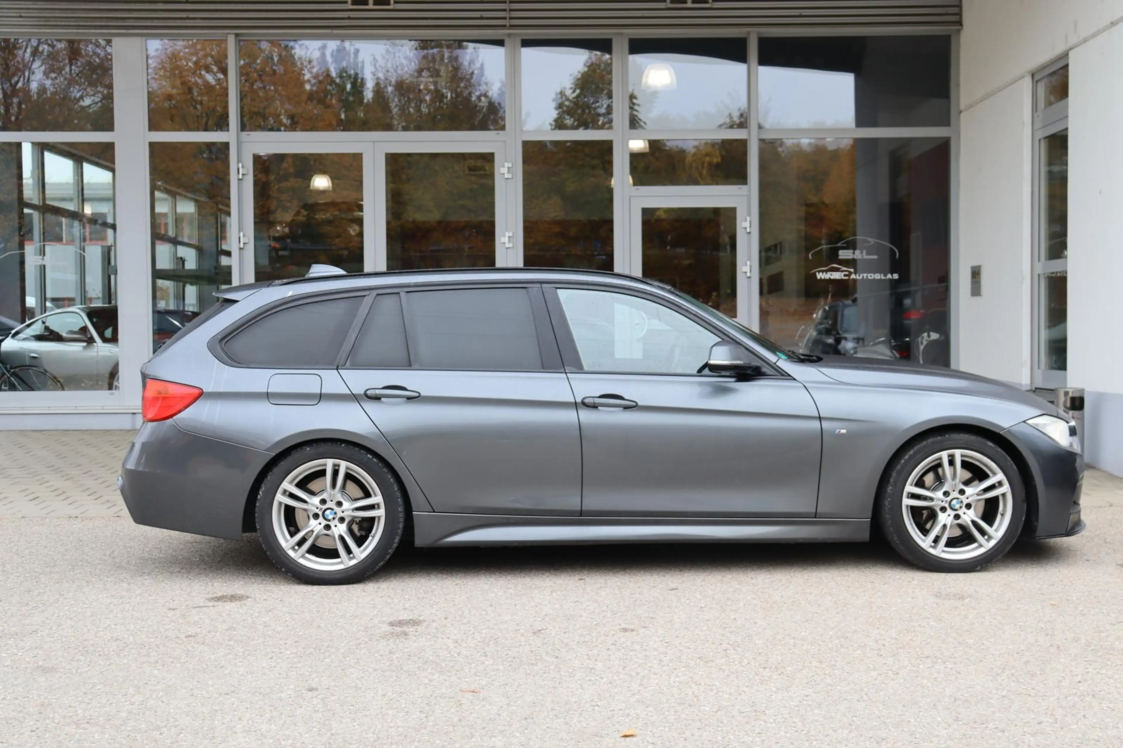 BMW 330 3.0 Turbodiesel/Business/Comf/Inno/M-Paket — photo 11
