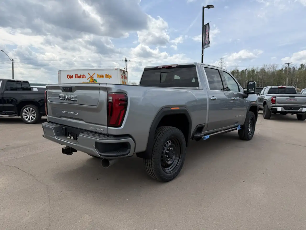 GMC Sierra 2500HD снимка GMC Sierra 2500HD