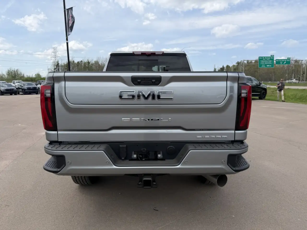 GMC Sierra 2500HD снимка GMC Sierra 2500HD