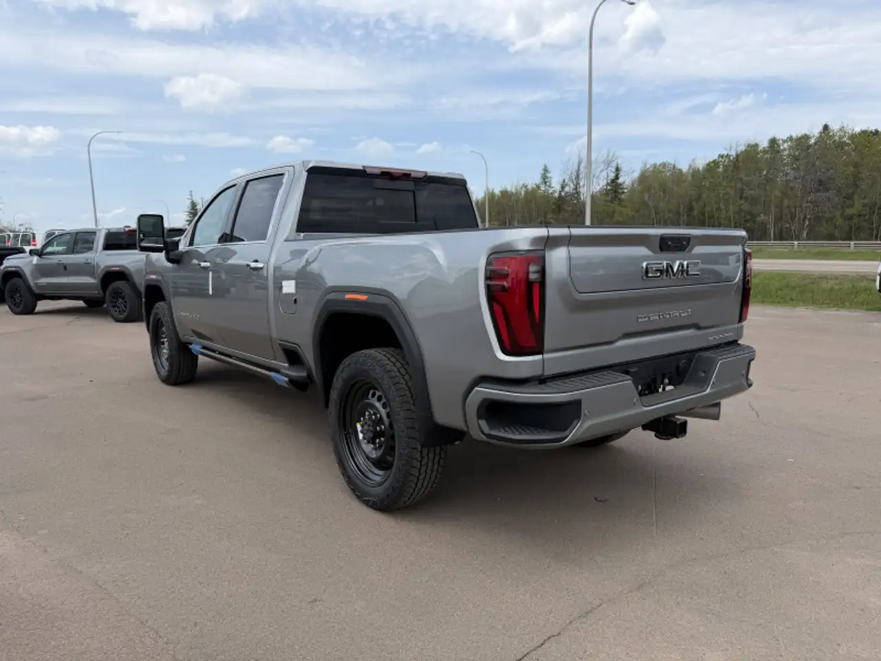 GMC Sierra 2500HD снимка GMC Sierra 2500HD