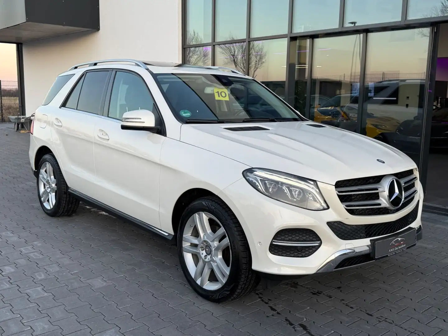 Mercedes-Benz GLE 250 d 4Matic Autom. Navi LED Kamera Weiß - 2