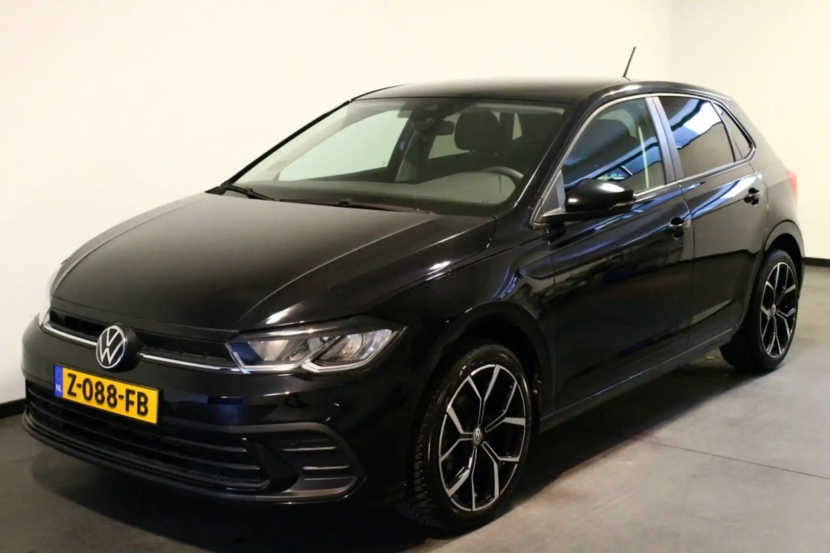 Volkswagen Polo 1.0 TSI LIFE BNS Nero - 1