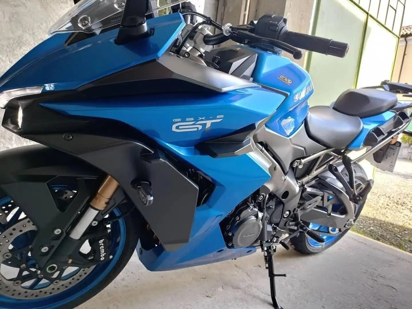 Suzuki GSX S 1000GT Blue - 1