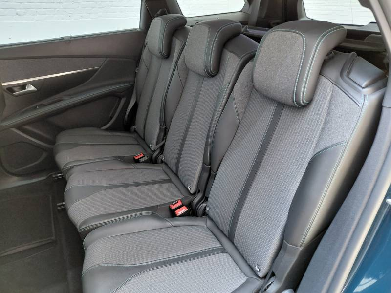 Peugeot 5008 2 1.2 PureTech 96kW S&S Allure Pack — photo 12
