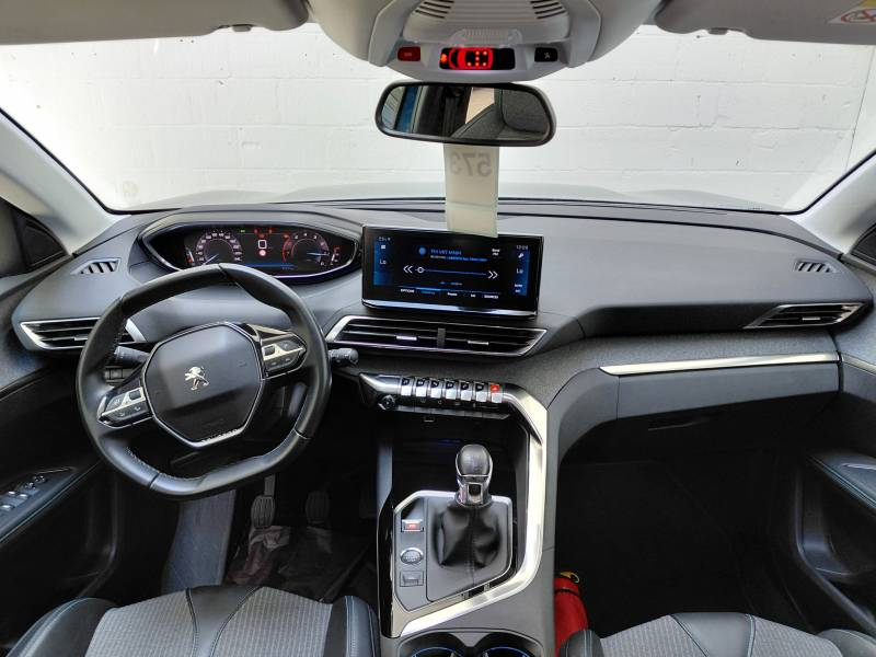 Peugeot 5008 2 1.2 PureTech 96kW S&S Allure Pack — photo 9