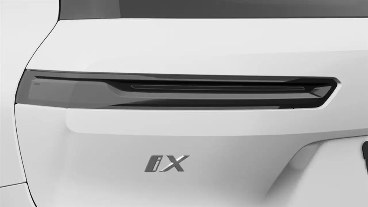 BMW iX снимка BMW iX