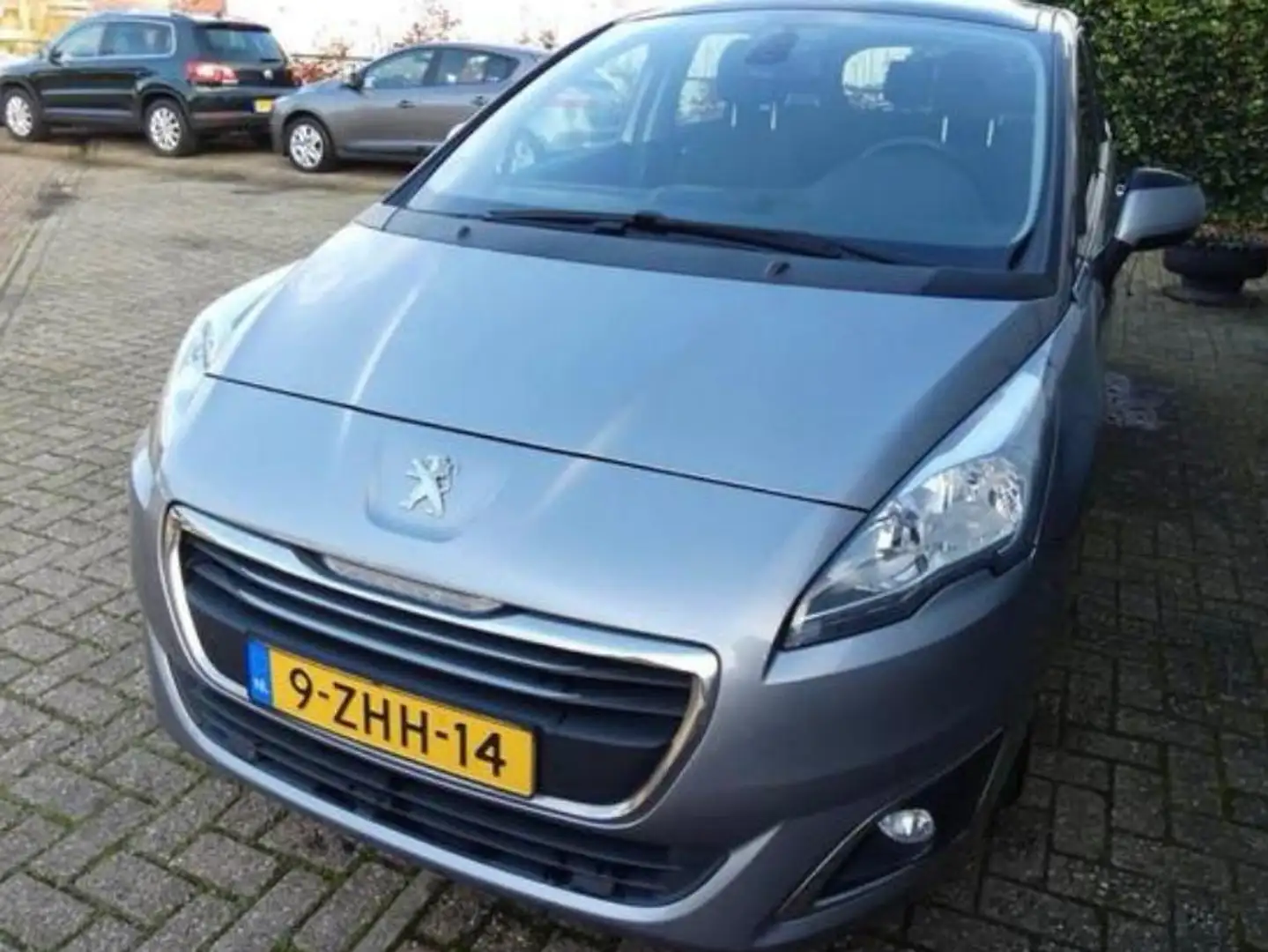 Peugeot 5008 5008 1.6 VTi Active LAATSTE DAG PRIJS VERLAAGD Grijs - 1